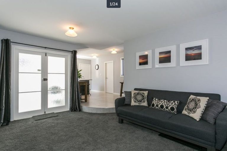 Photo of property in 75 Milton Road, Bluff Hill, Napier, 4110