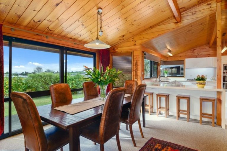 Photo of property in 11 Janet Place, Lynmore, Rotorua, 3010