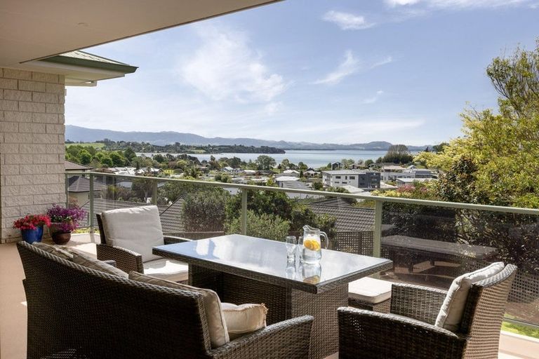 Photo of property in 40 Margaret Drive, Omokoroa, 3114