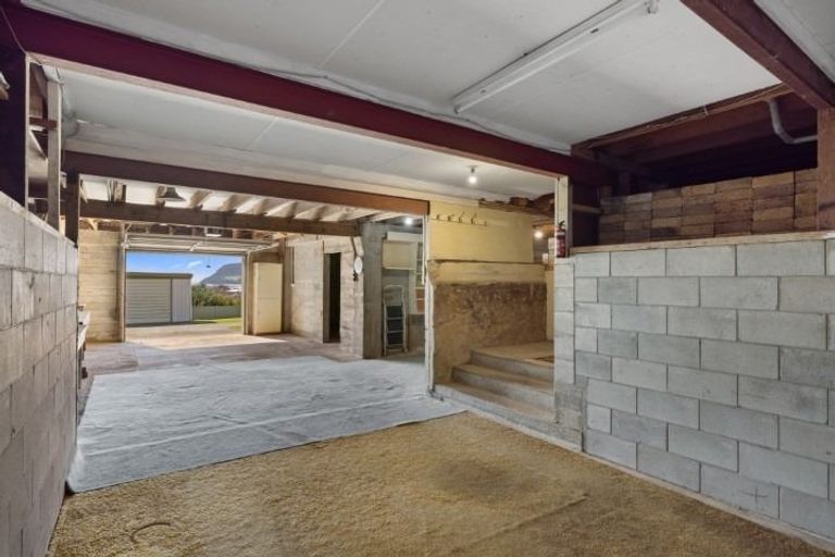 Photo of property in 21 Tirinui Crest Road, Otumoetai, Tauranga, 3110