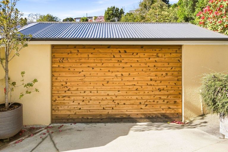 Photo of property in 52 Irvine Road, The Cove, Dunedin, 9077