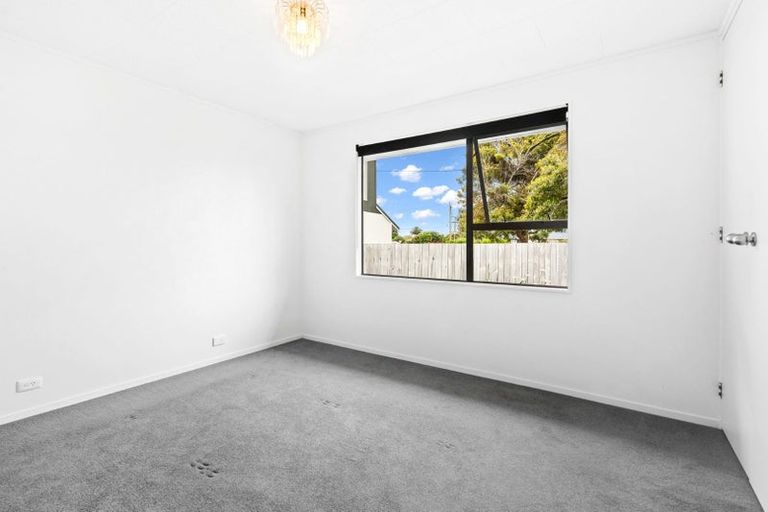 Photo of property in 8 Ferry Road, Waipu, 0510