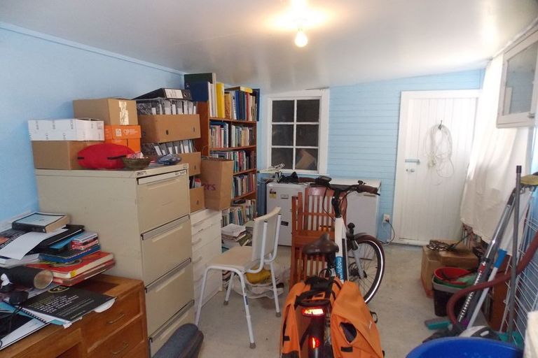 Photo of property in 24 Nuku Street, Tangimoana, 4822