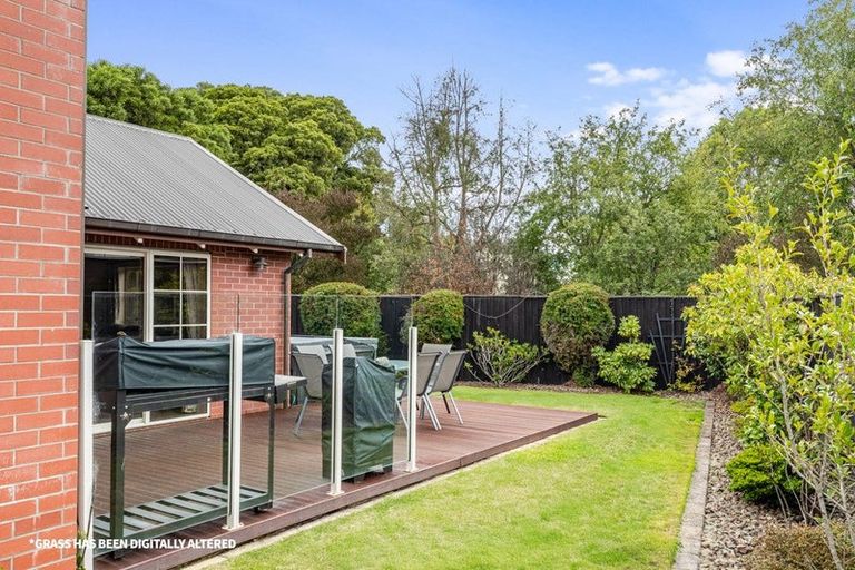 Photo of property in 9 Strathmore Gardens, Burwood, Christchurch, 8061