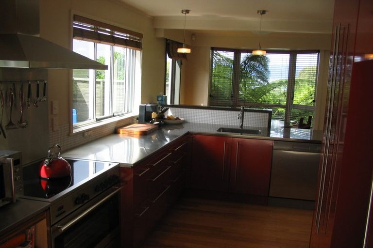 Photo of property in 4 Roscoe Terrace, Wadestown, Wellington, 6012
