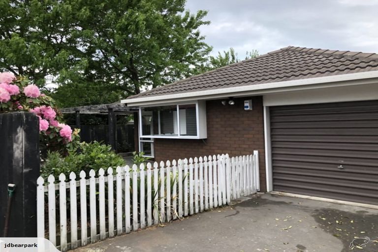 Photo of property in 2/80 Perry Street, Papanui, Christchurch, 8053