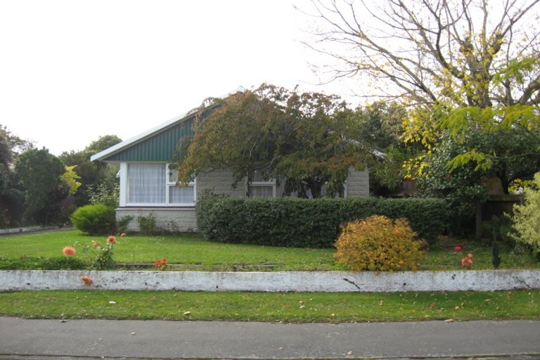 Photo of property in 18 Doncaster Street, Sockburn, Christchurch, 8042
