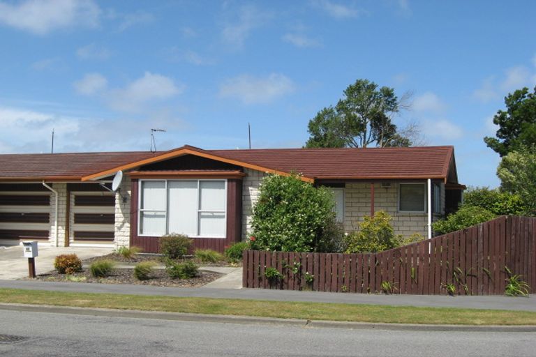 Photo of property in 67 Karnak Crescent, Russley, Christchurch, 8042