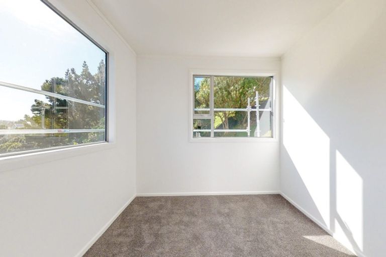 Photo of property in 2 Winnipeg Way, Kingston, Wellington, 6021