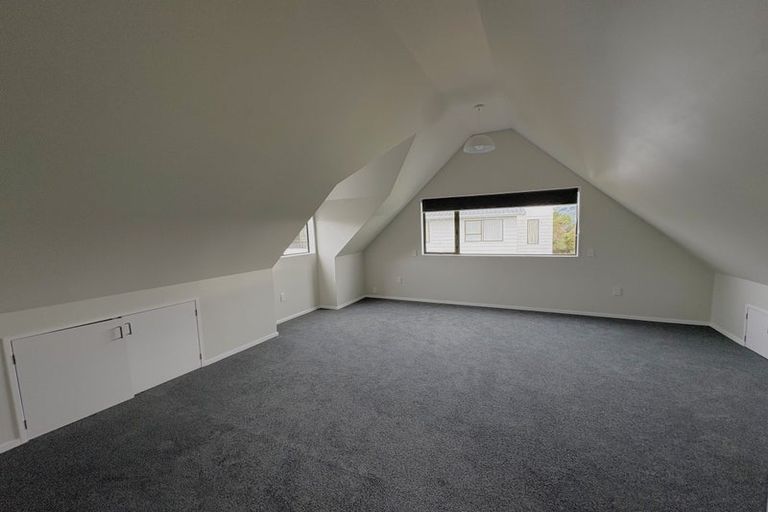 Photo of property in 15b Whitechapel Grove, Stokes Valley, Lower Hutt, 5019