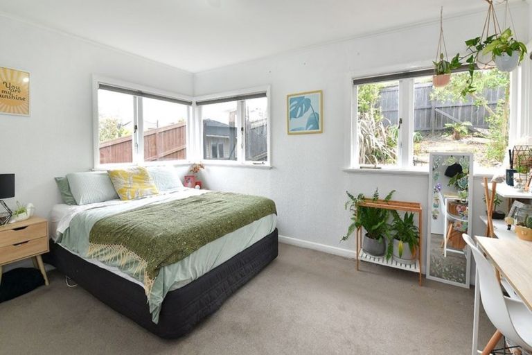 Photo of property in 1/40 Carlisle Road, Browns Bay, Auckland, 0630