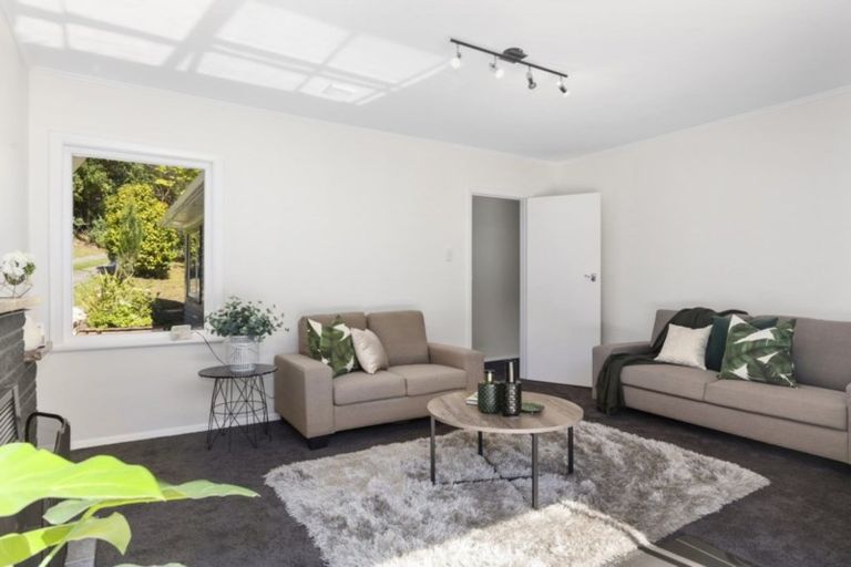 Photo of property in 28 Lowry Crescent, Stokes Valley, Lower Hutt, 5019