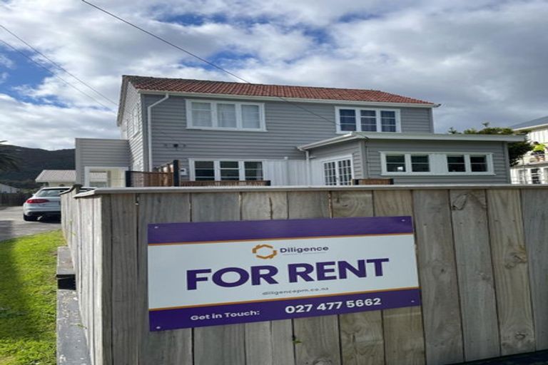 Photo of property in 1/56 Churton Crescent, Taita, Lower Hutt, 5011