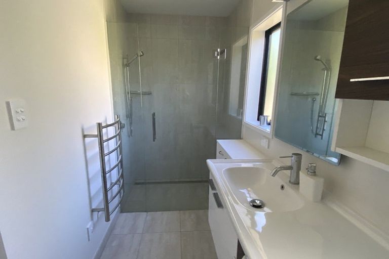 Photo of property in 8 Waimarama Street, Waikawa, Picton, 7220