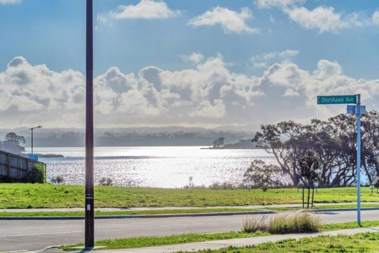 Photo of property in 24 Dame Nganeko Drive, Glenbrook, 2681