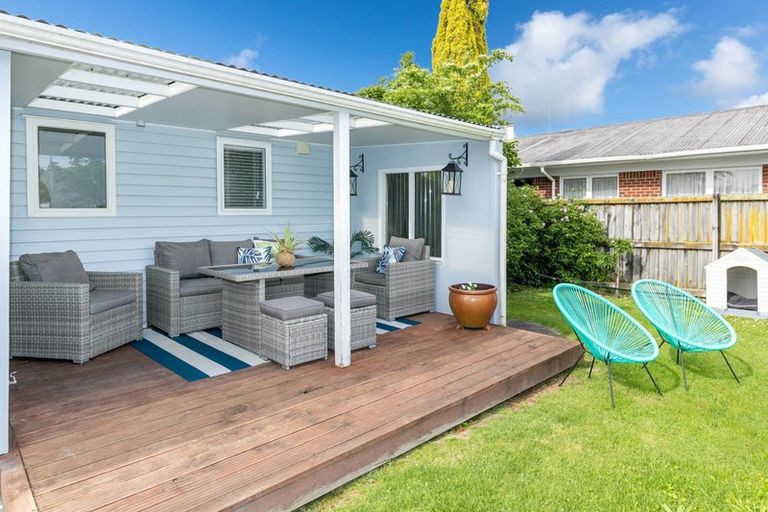 Photo of property in 23 Oxford Street, Fairfield, Hamilton, 3214