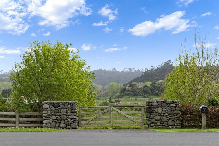 Photo of property in 4 Awatiro Drive, Kaukapakapa, 0871