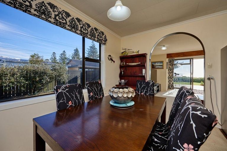 Photo of property in 136 Esplanade, Kaikoura, 7300