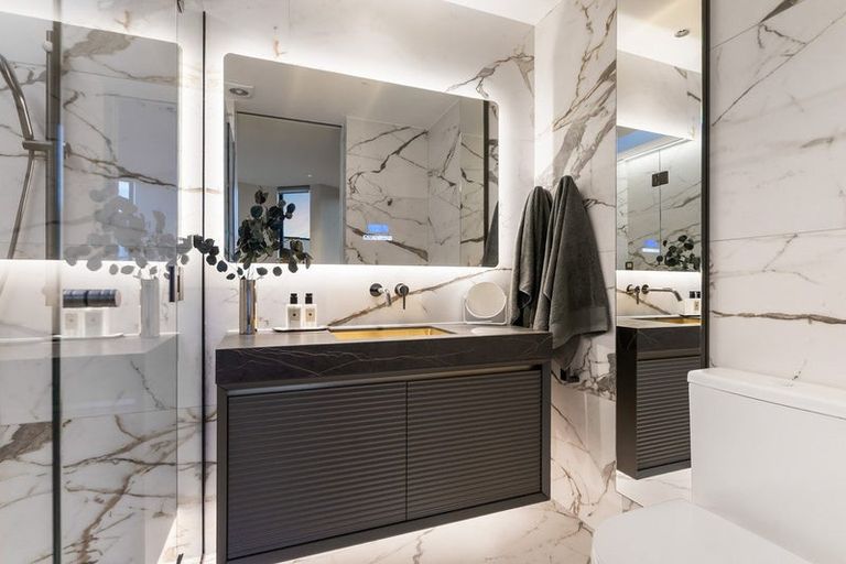 Photo of property in 32 Tuhaere Street, Orakei, Auckland, 1071