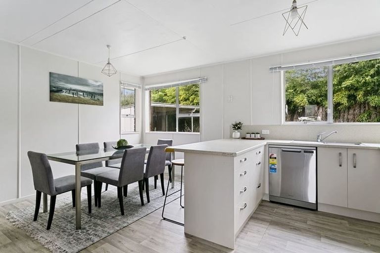 Photo of property in 30 Hyde Avenue, Richmond Heights, Taupo, 3330