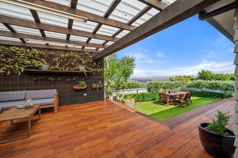 Photo of property in 94a Dyers Pass Road, Cashmere, Christchurch, 8022