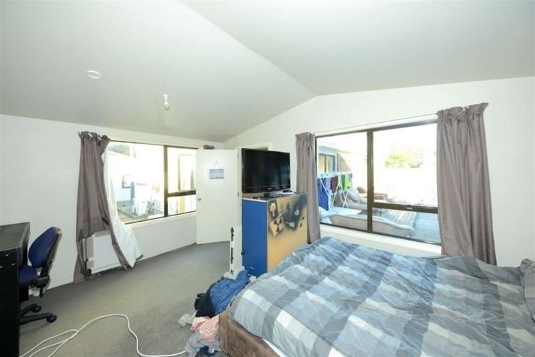 Photo of property in 45 Truman Road, Bryndwr, Christchurch, 8053