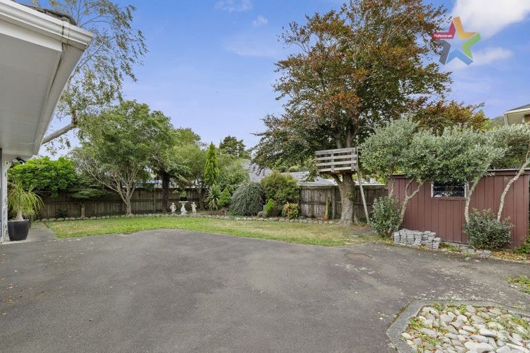 Photo of property in 277a Stokes Valley Road, Stokes Valley, Lower Hutt, 5019