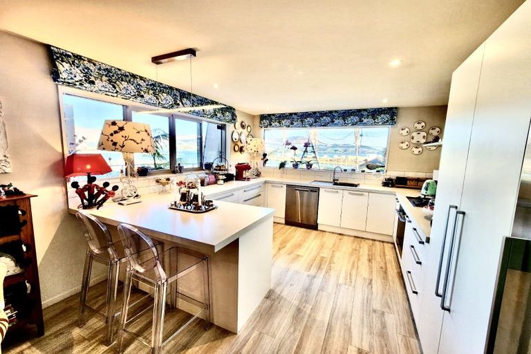 Photo of property in 1 Simeon Quay, Lyttelton, 8082