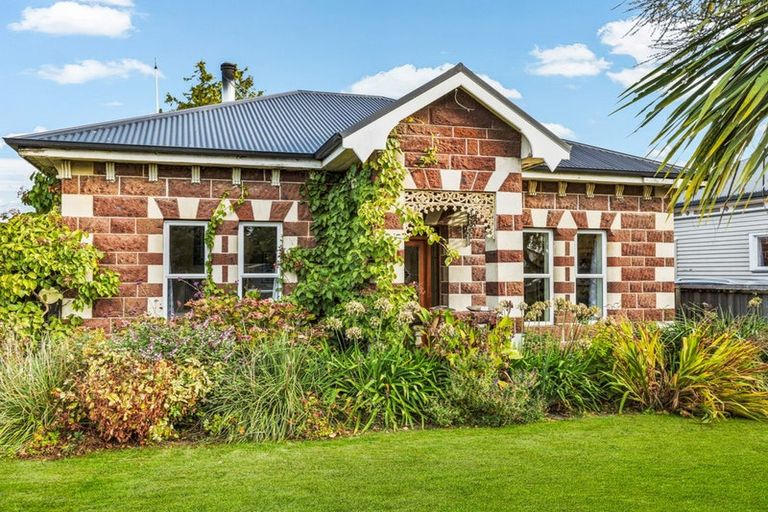 Photo of property in 66 Laurence Street, Waltham, Christchurch, 8011