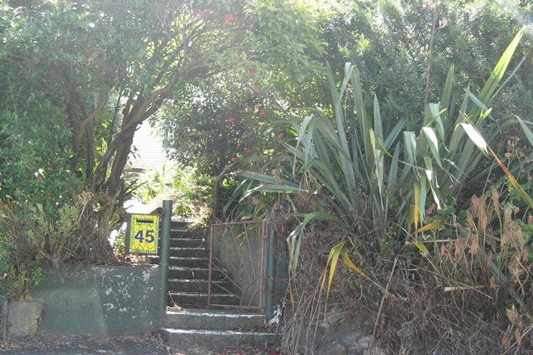 Photo of property in 45 Cornwall Road, Lyttelton, 8082