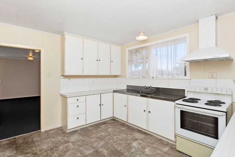 Photo of property in 2/67 Young Street, New Plymouth, 4310