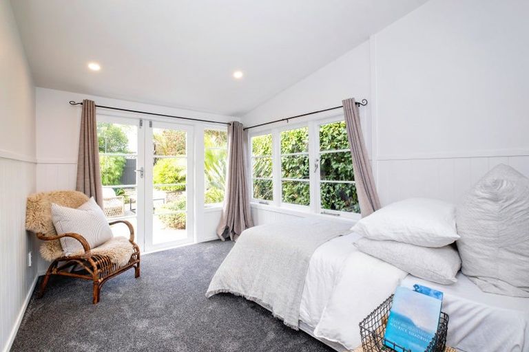 Photo of property in 331 Clifton Road, Te Awanga, 4102