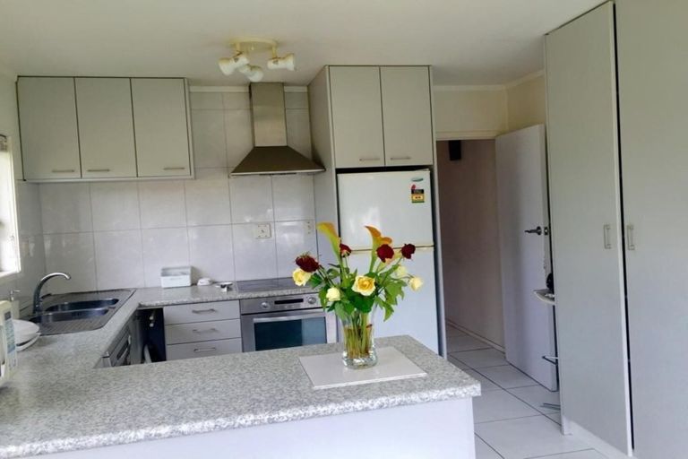 Photo of property in 1/240 Forrest Hill Road, Forrest Hill, Auckland, 0620