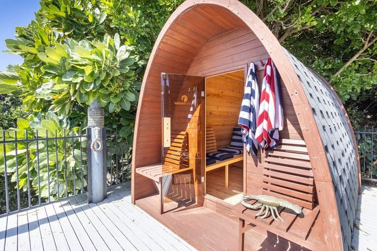 Photo of property in Signal Stn Road, Pouto, Te Kopuru, 0391