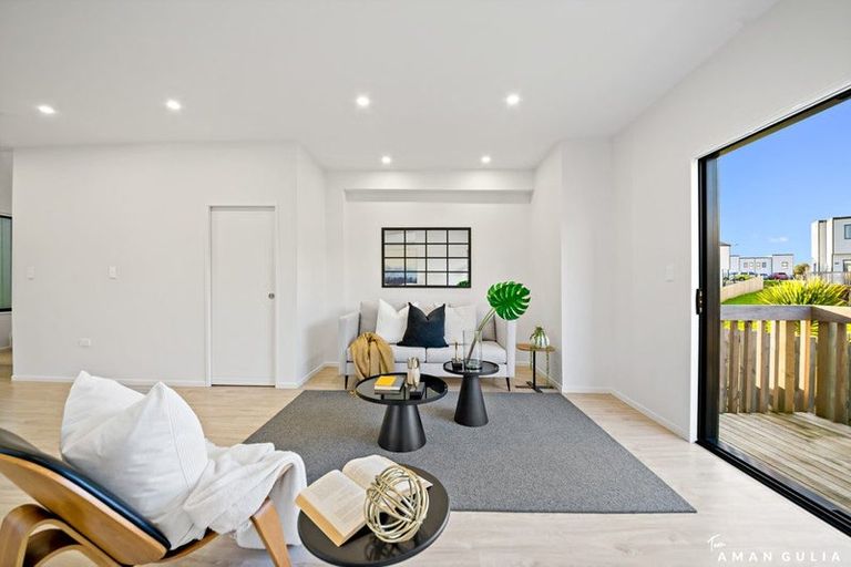 Photo of property in 37a Crestview Rise, Papakura, 2110