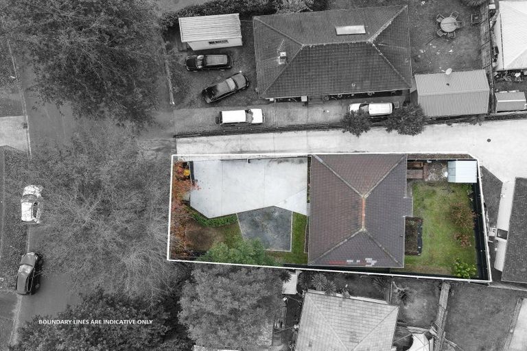 Photo of property in 98 Holland Road, Fairfield, Hamilton, 3214