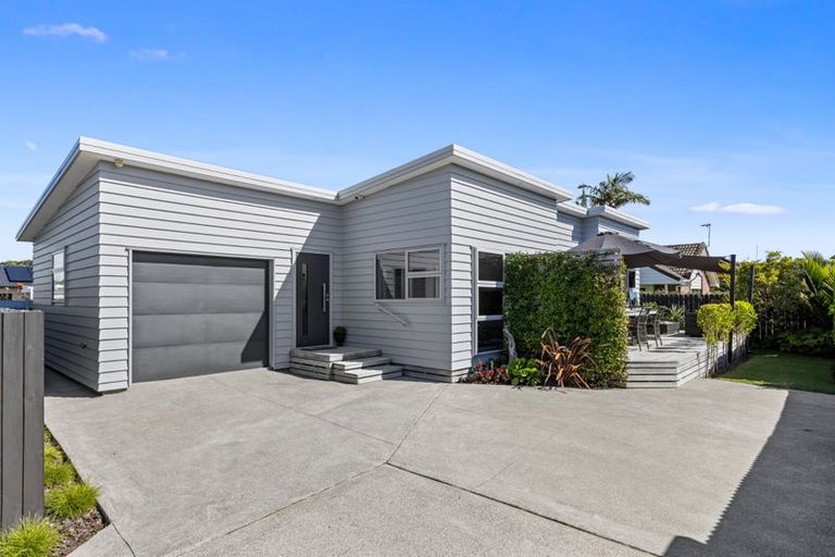 Photo of property in 38a Hatton Road, Orewa, 0931