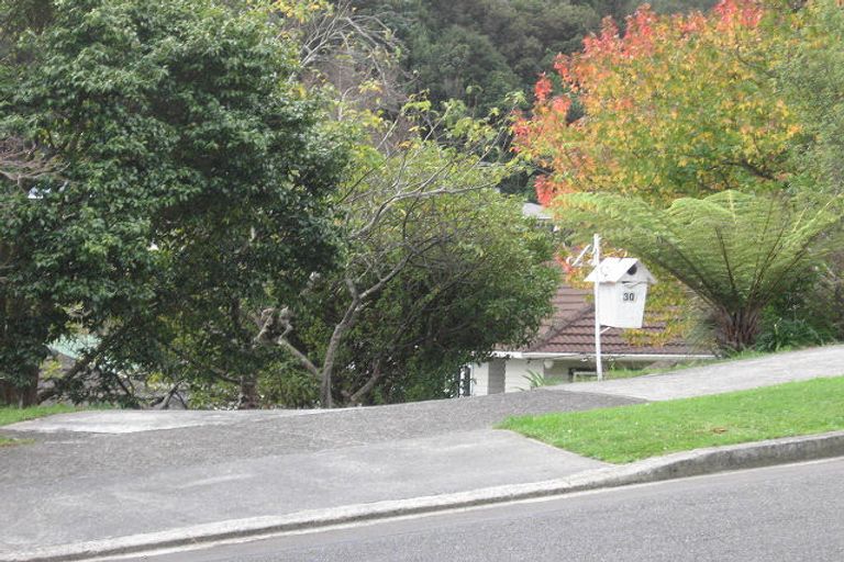 Photo of property in 30 Lowry Crescent, Stokes Valley, Lower Hutt, 5019