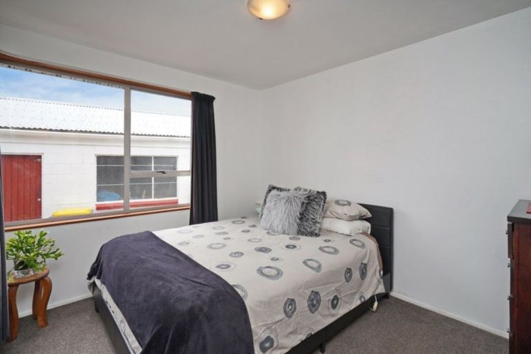 Photo of property in 2 Bush Street, Rangiora, 7400