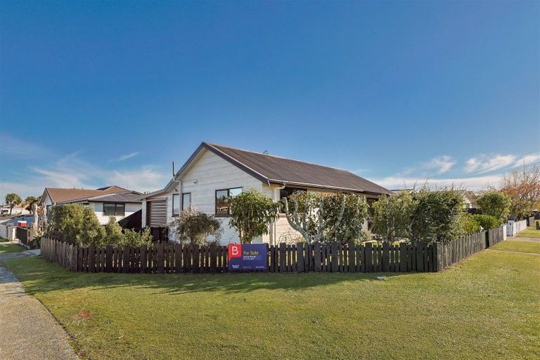 Photo of property in 16 Hunter Street, Westport, 7825