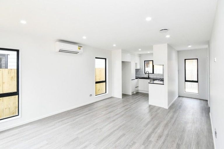 Photo of property in 115b Russell Road, Manurewa, Auckland, 2102