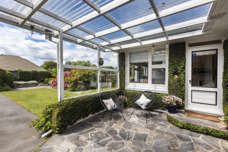 Photo of property in 44 Memorial Avenue, Ilam, Christchurch, 8053