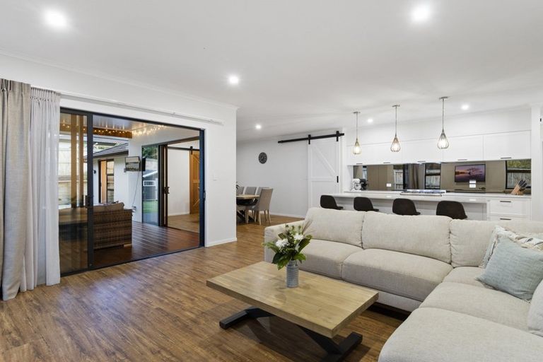 Photo of property in 151 Margaret Drive, Omokoroa, 3114