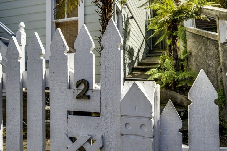 Photo of property in 2 Cameron Road, Bluff Hill, Napier, 4110