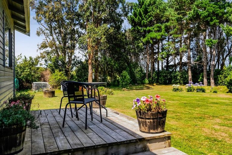 Photo of property in 2952 Eltham Road, Opunake, 4682