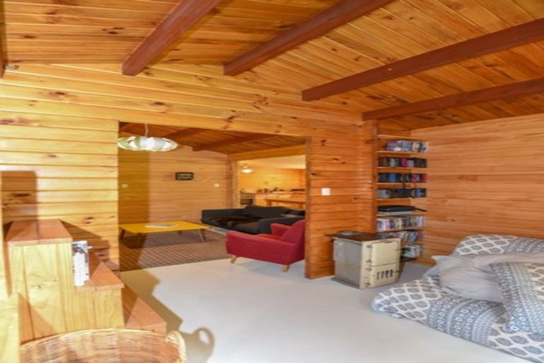 Photo of property in 578 Le Bons Bay Road, Le Bons Bay, Akaroa, 7583