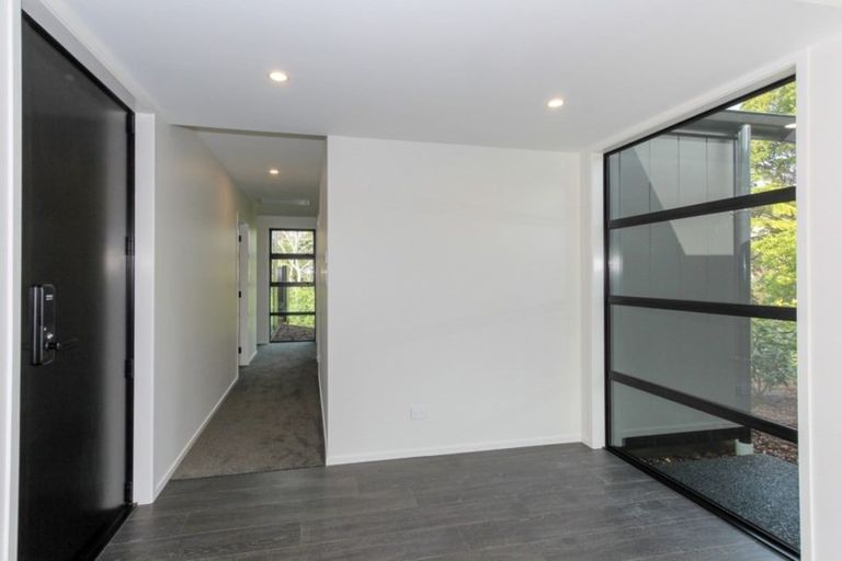 Photo of property in 11 Mackillop Way, Brooklands, New Plymouth, 4310