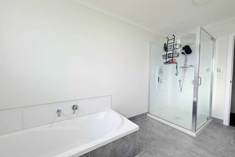 Photo of property in 9 Taraiti Crescent, Kenepuru, Porirua, 5022