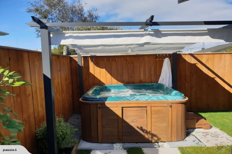 Photo of property in 21b Stewart Crescent, Hokowhitu, Palmerston North, 4410