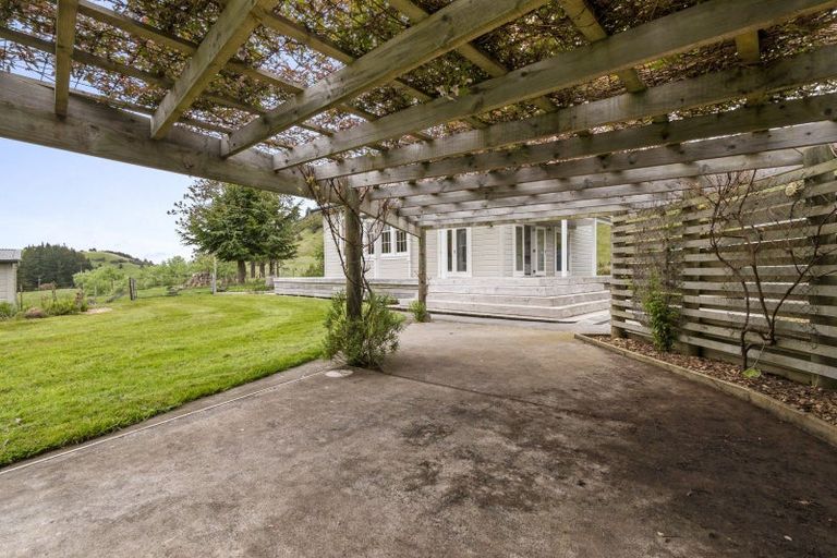 Photo of property in 10122 State Highway 1, Taihape, 4795